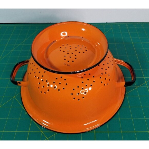 Vintage 1960s Huta Silesia Orange Colander Enamelware Strainer Black Trim - Picture 6 of 7